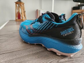 Saucony endorphin edge 42.5 - 2