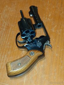 Revolver Smith & Wesson Mod. 36 - 2