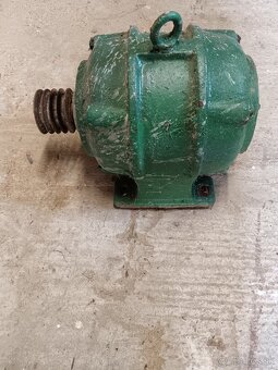 Predám elektromotor 380V 13kW - 2