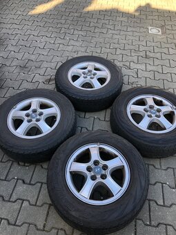 5x114,3 r16 hyundai 225/70 r16 - 2