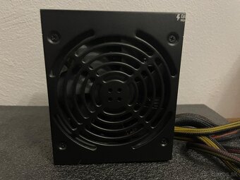 PC zdroj 550W, ATX, 120mm ventilátor - 2