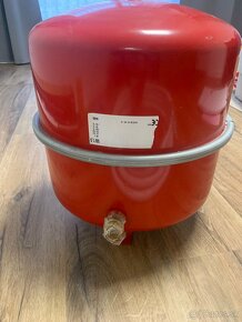 Predam 50L expanznu nadobu - 2