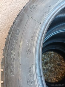 225/55r17 zimne firestonne - 2