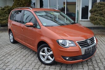 VW TOURAN 1.6 MPI HIGHLINE, NAVI, TEMPOMAT, ŤAŽNÉ, ALU R16 - 2