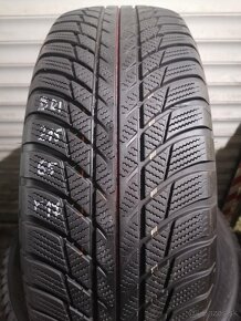 Bridgestone zimné 215/65/R17 - 2