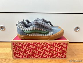 Vans - 2