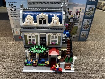 Lego Creator Expert 10243 Pařížská restaurace - 2