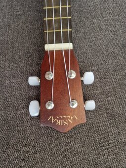 Ukulele Lunakai - 2