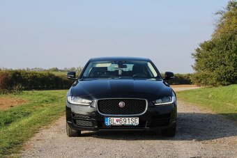 Jaguar XE 2.0 I4D 180k Pure AWD 8AT, SR kupa, zaruka - 2