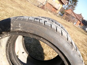 Gumy 275/35 R19 - 2