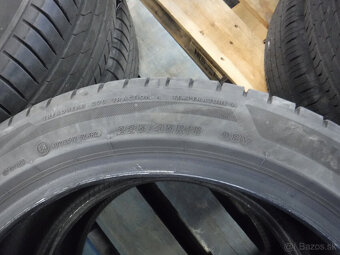 predam letne pneu 235/45 R18 - 2