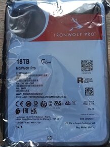 18TB IronWolf PRO - v zaruke + 256GB TLC Nvme - NOVÉ. - 2