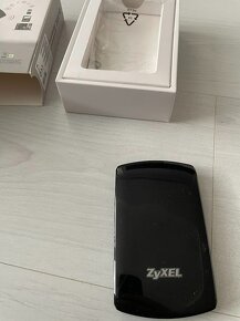 Predám ZyXEL WAH7706 LTE Portable Router - 2