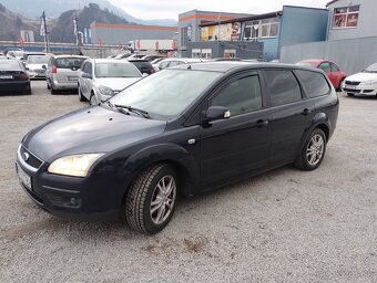 Ford Focus Kombi 2.0 TDCi Ghia - 2