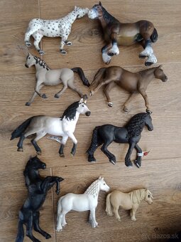 Schleich kone od roku 1995 -2019 - 2