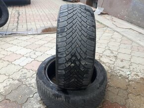 Predam 2ks preumatiky 225/45r17 zimne - 2