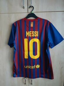 Lionel Messi Barcelona dres - 2