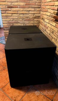 YAMAHA DSR118  2x Subwoofer - 2