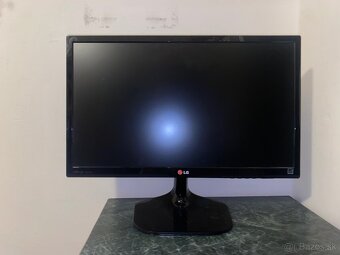 23" Monitor LG - 2