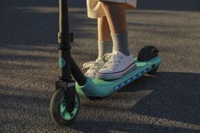 Elektrická koloběžka Segway ZING A6 - 2