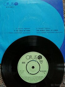 SP, single play, malé platne, vinyl - 2