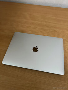 Macbook Air M1 | 16GB RAM | 1TB SSD | SK klávesnica - 2