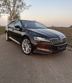 Škoda Superb Premium 4x4 Virtual/Matrix/Canton/Panorama - 2