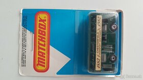 Matchbox SF 17 - 2