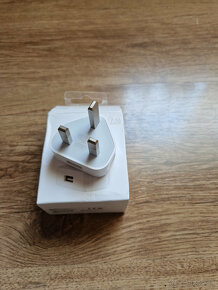 Apple adapter - 2