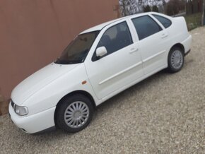 Vollswagen Polo Clasic 1.6 benzín, 55kw - 2