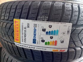 2ks 235/45R18 Zimné pneumatiky Pirelli - 2