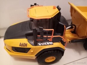 Bruder Volvo Dumper A60H - 2