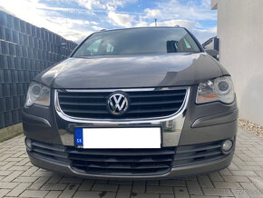 VOLKSWAGEN TOURAN, 2.0 TDI, 103 kW, 7-miestne, automat - 2