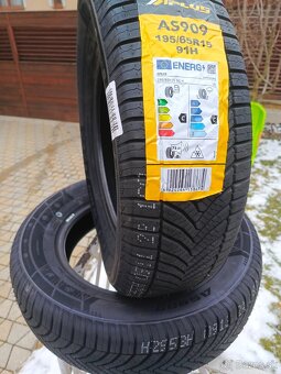 Zimné pneumatiky 195/65 R15 nové - 2