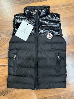 Vesta moncler detská 7 rokov - 2