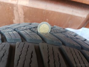 zimne pneu 215/60 R16 , cena za 4 ks - 2