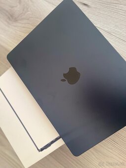 Predám MacBook Air M2 čip - 2