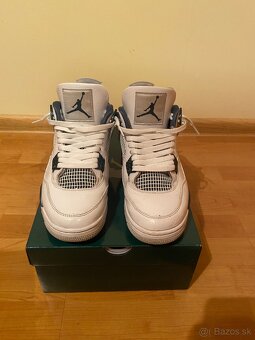 Air Jordan 4 Retro Oxidized Green - 2