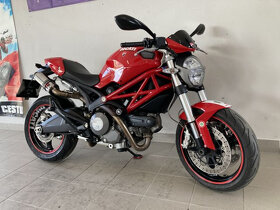 Ducati Monster 696 - 2