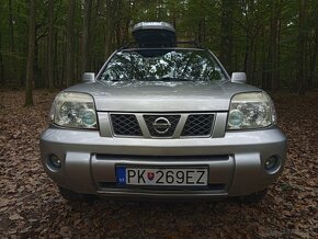 Nissan X trail  2,5 benzín t30 - 2