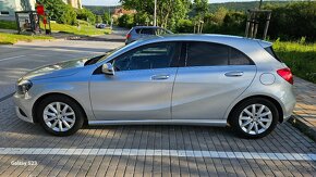 Mercedes-Benz A180 packet Style -  len 74000km - 2