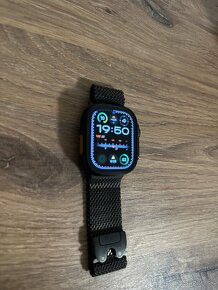 Apple Watch Ultra 2 black titanium - 2