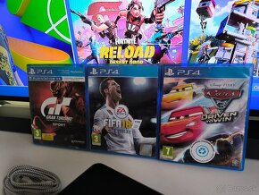 PS4 SLIM + 2x OVLÁDAČ + HRY - 2