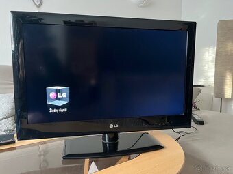 LED LCD TV LG 26LE3300 - 2