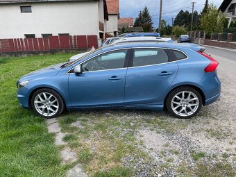 Volvo V40 D2 R-Design 120k - 2