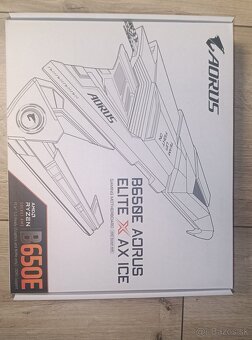 GIGABYTE B650E AORUS ELITE X AX ICE - 2