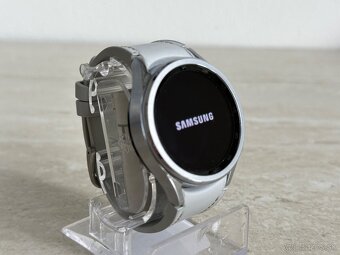 Samsung Galaxy Watch 6 Classic 43 mm, Silver - 2