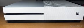 Xbox One S 1TB, 2 ovládače, nabíjacia stanica, 4 hry - 2