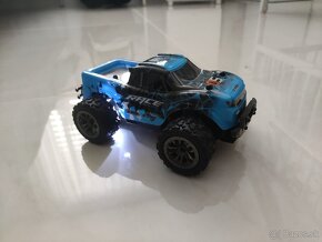 rc auto na diaľkové ovládanie - 2