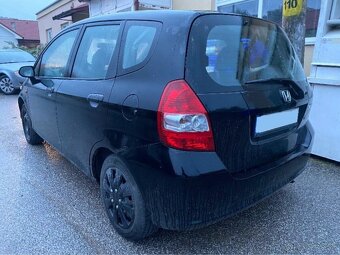 Rozpredám náhradné diely z Honda Jazz - 2